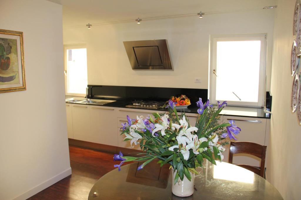 Sarai Apartments Venice Room photo