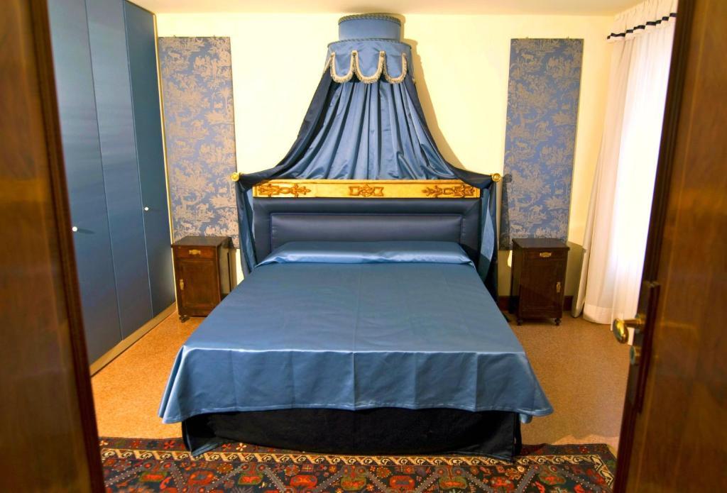 Sarai Apartments Venice Room photo