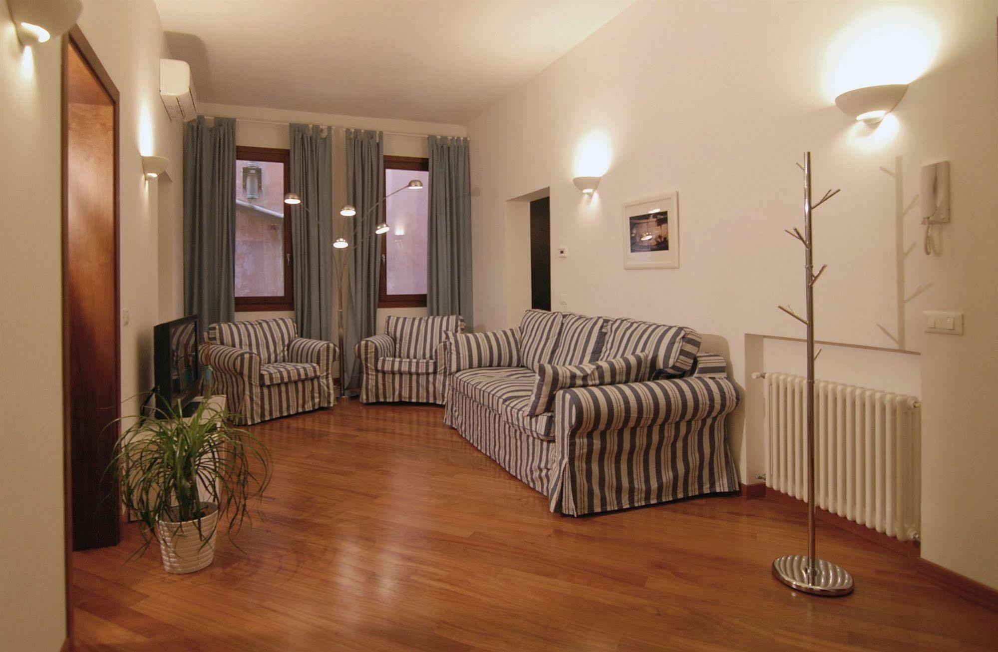 Sarai Apartments Venice Exterior photo